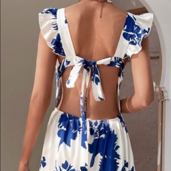 Boho blue white butterfly sleeve ruffle hem floral print tie back dress - Picture 6 of 10